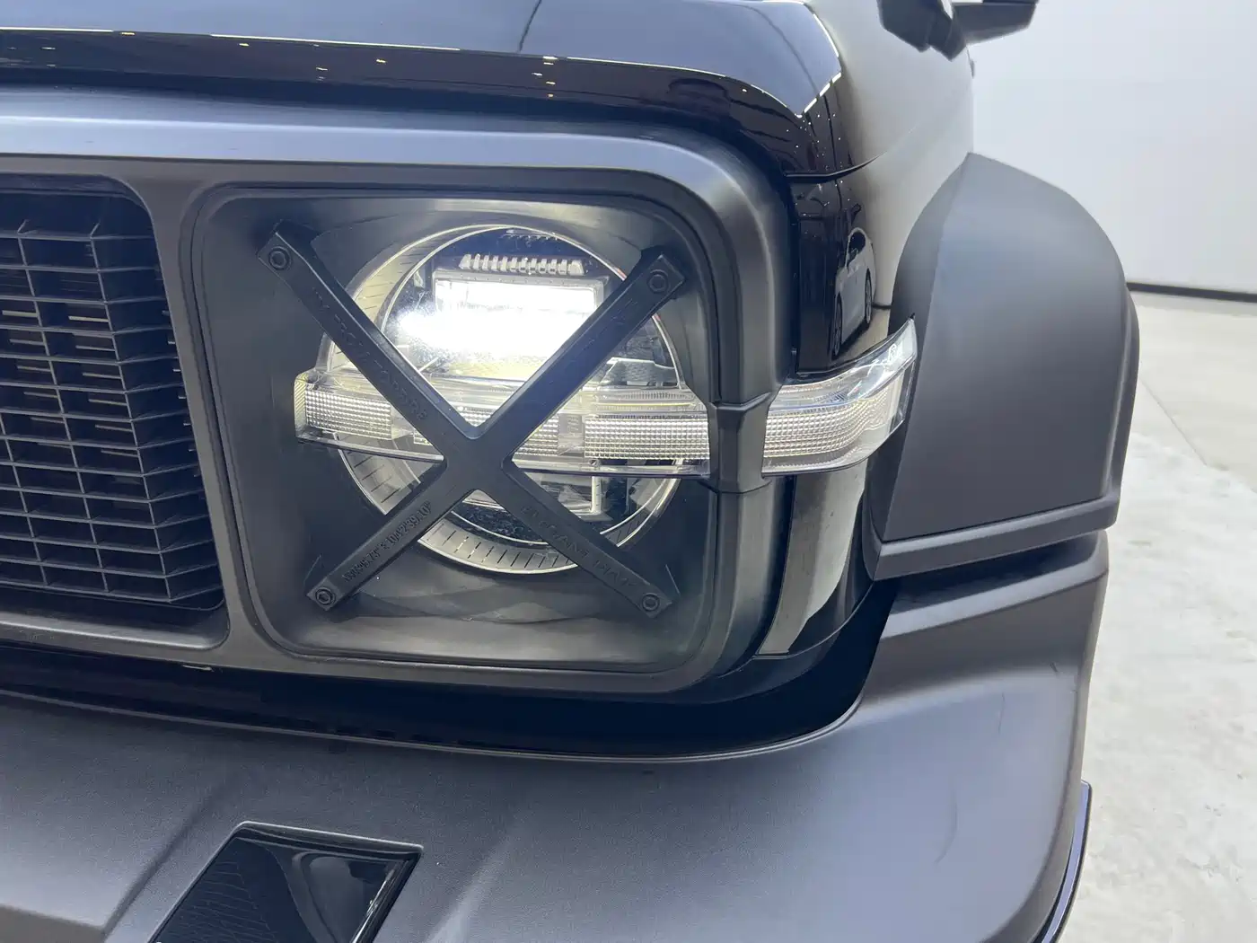 TANK TANK 300 NEW ENERGY