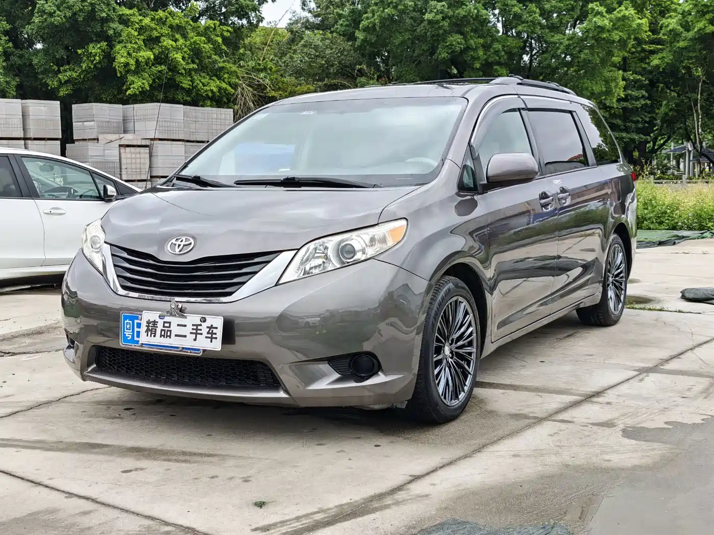 Toyota Sienna 2013 2011 3.5L 2WD Automatic