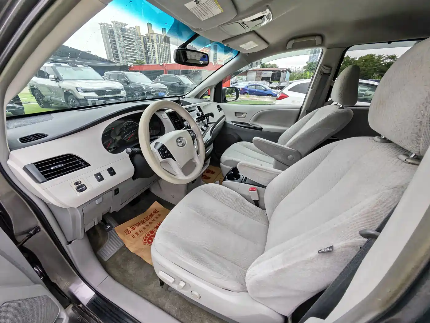 Toyota Sienna 2013 2011 3.5L 2WD Automatic