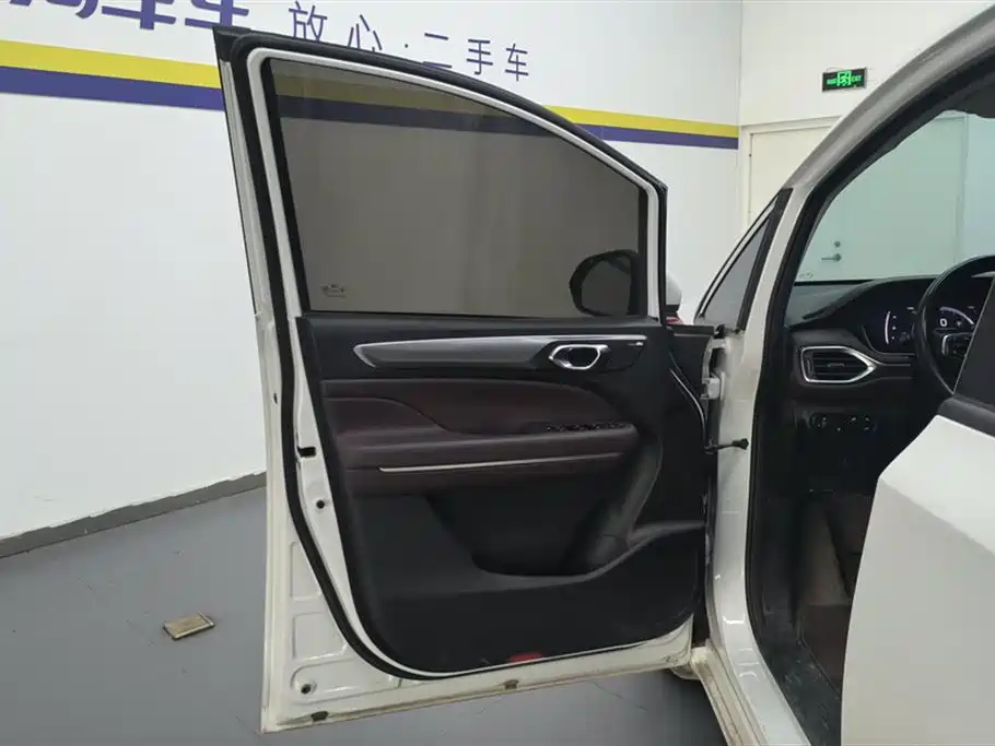 GAC Trumpchi Trumpchi M6 2023 PRO 270T DCT Premium Edition фото 7