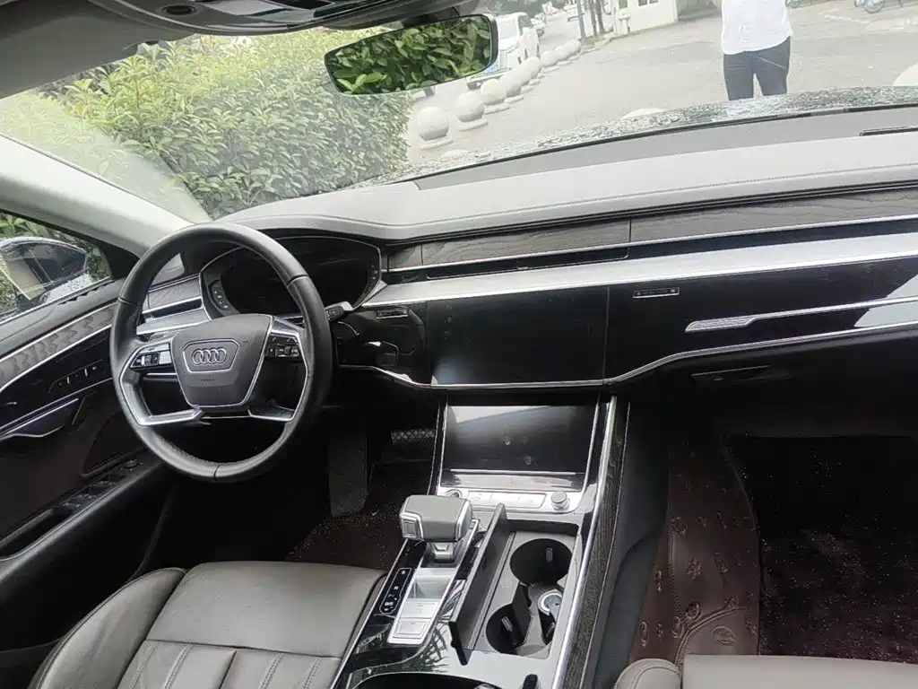 Audi A8 2024 2024 Model A8L 45 TFSI quattro Luxury