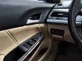 Photo 15 - Honda Accord