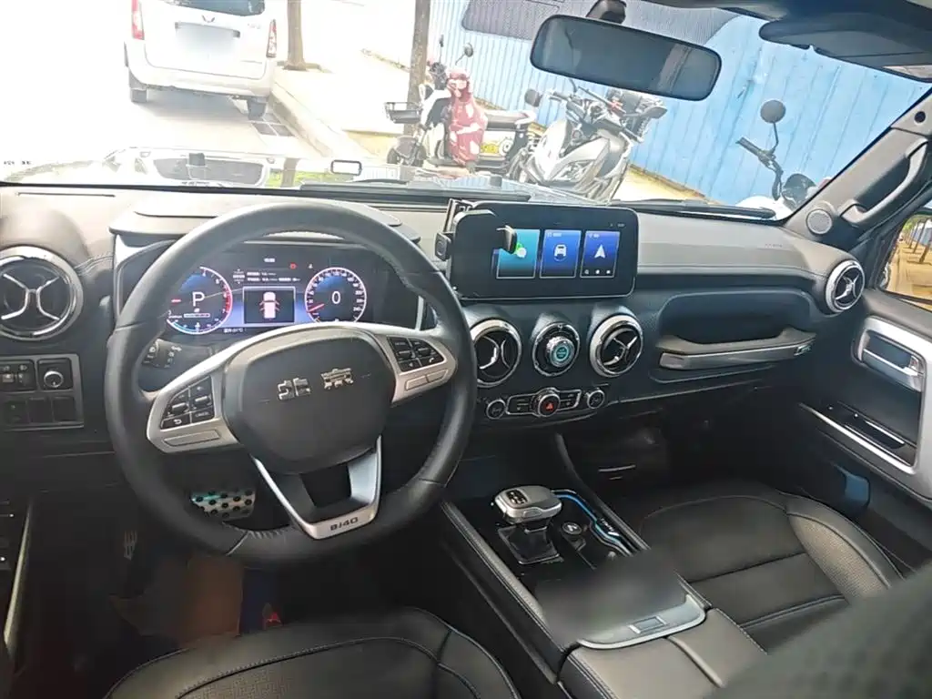 BAIC ORV Beijing Offroad BJ40 2024 2.0T Urban Hunter Glory Edition фото 10