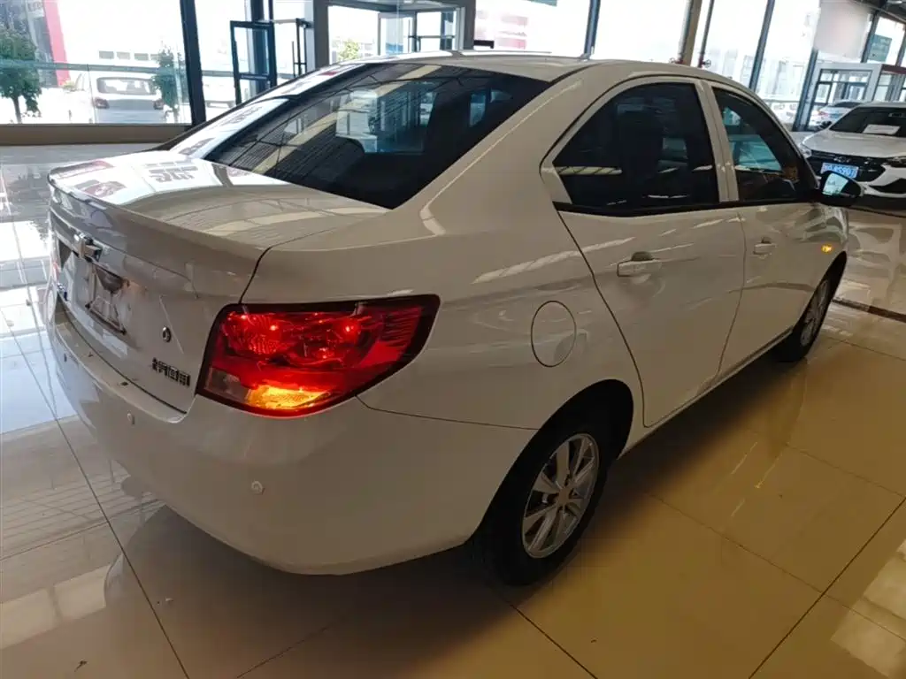 Chevrolet Sail 2018 Sail 3 1.3L AMT Ideal фото 7