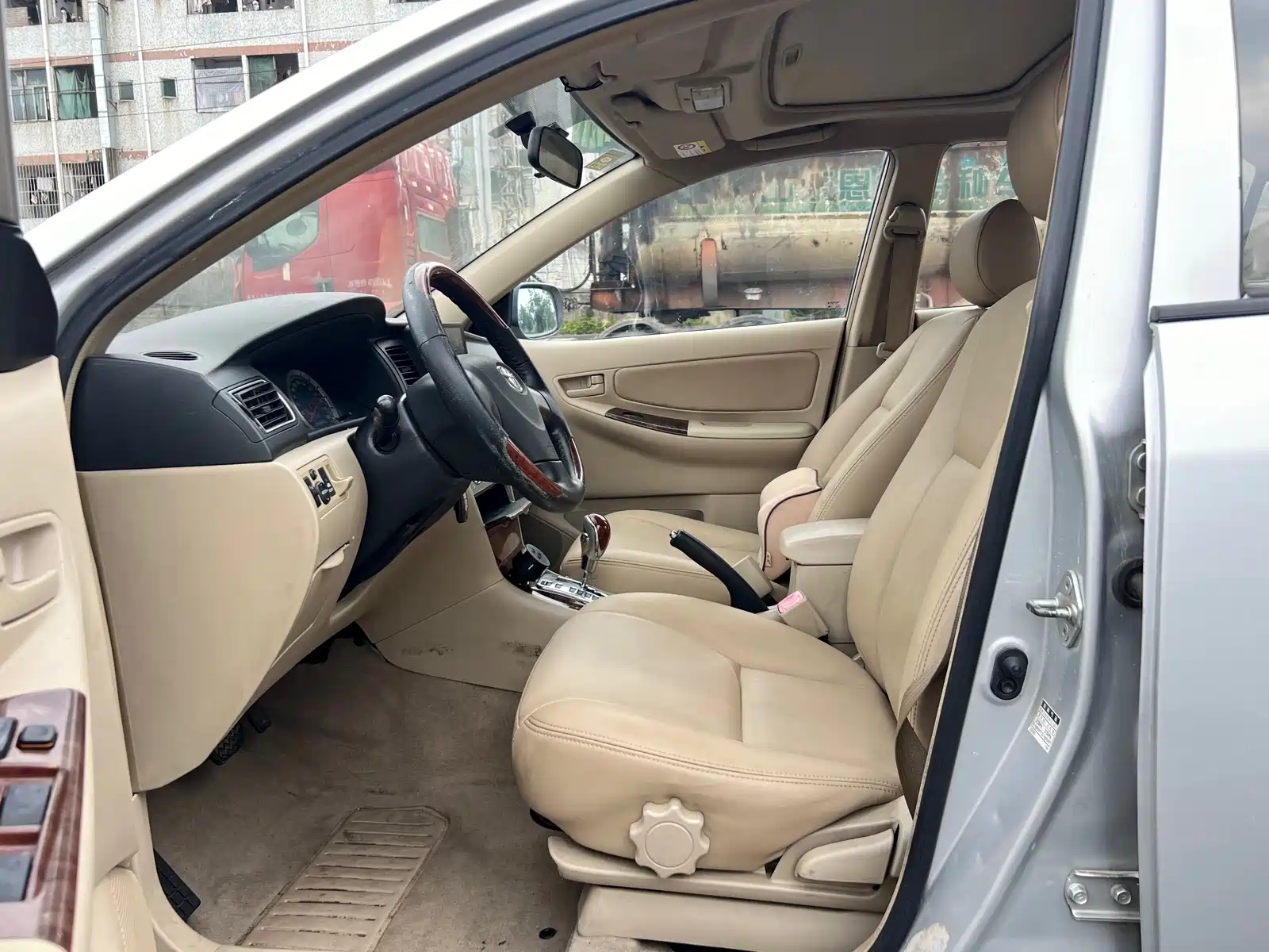 Фото 5 - Toyota Corolla