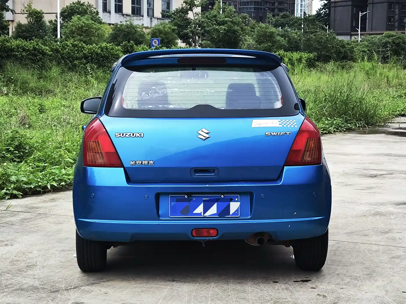 Photo 4 - Suzuki Swift