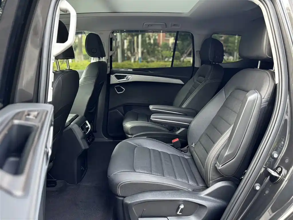 Volkswagen Talagon 2022 380TSI 4WD Luxury Premium Pro Edition 6-seater фото 2