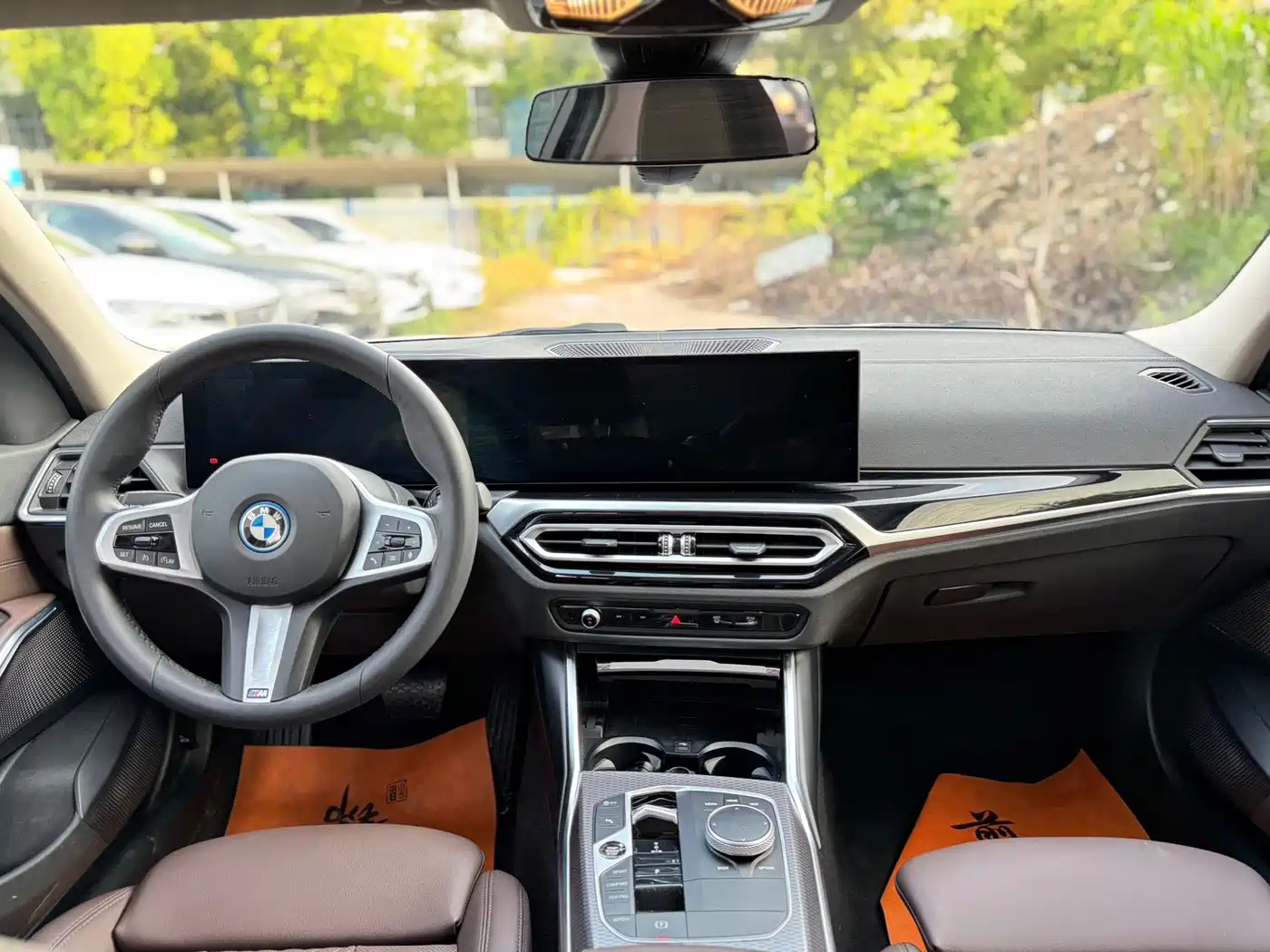 BMW i3 2024 eDrive 40 L Night Sport Package фото 13