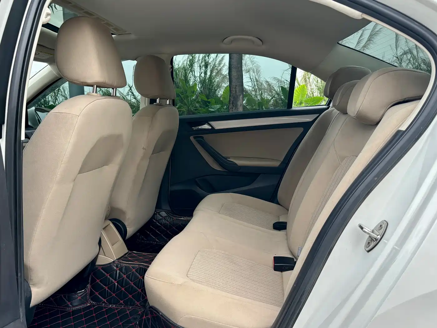 Volkswagen Jetta 2015 Value Edition 1.6L Automatic Comfort фото 6