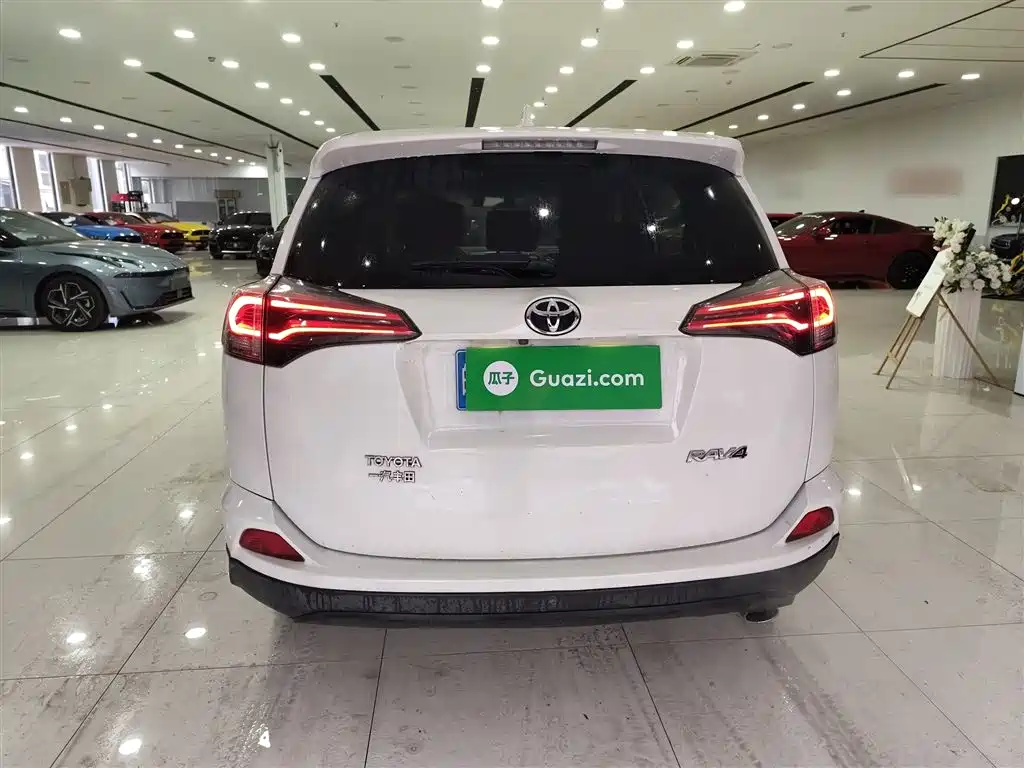 Toyota RAV4 Rongfang 2018 2.0L CVT 2WD Trend X Edition фото 6