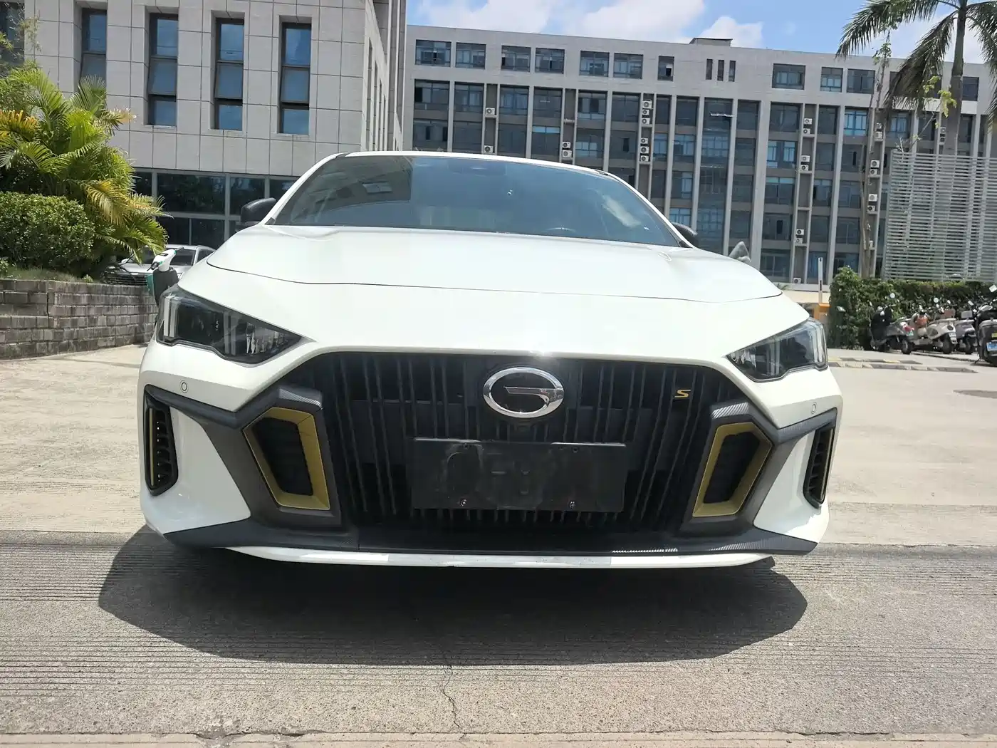GAC Trumpchi Trumpchi Emkoo 2021 270T DCT J15 Edition фото 2