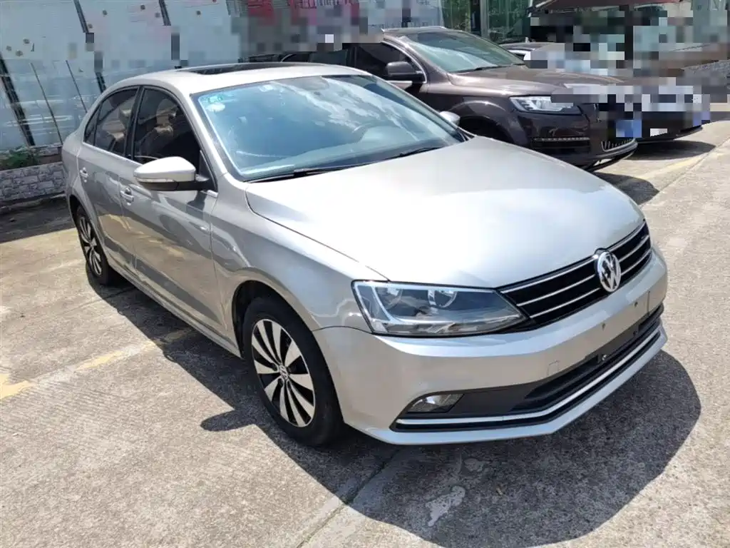 Volkswagen Sagitar 2017 230TSI Automatic Comfort фото 4
