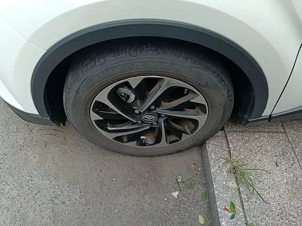 Toyota IZOA 2021 2020 2.0L Yi Chi Edition