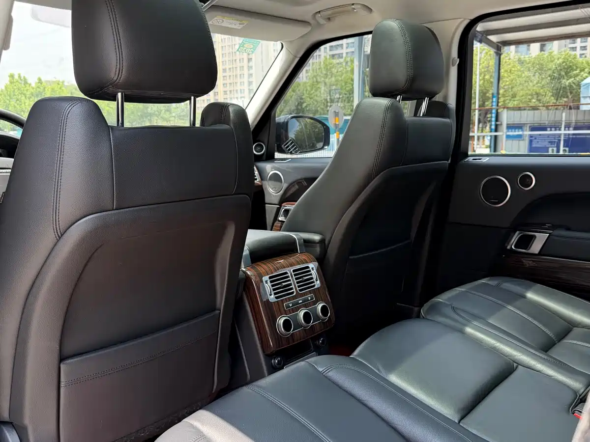 Land Rover Range Rover 2017 3.0 SC V6 Vogue фото 14