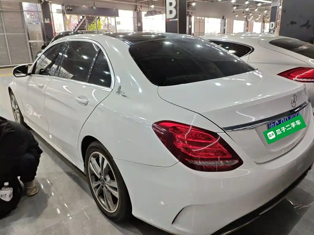 Mercedes-Benz C-Class 2017 Facelift C 200 L Sport Edition фото 22