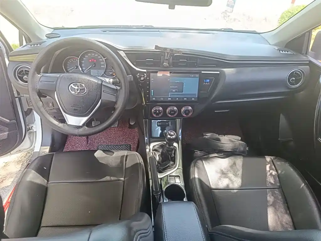 Toyota Corolla 2017 Facelift 1.2T Manual GL фото 10