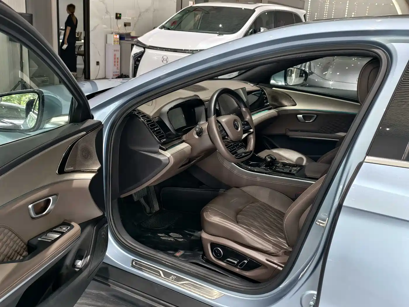 BYD Han 2023 DM-i Champion Edition 121KM Honor фото 7