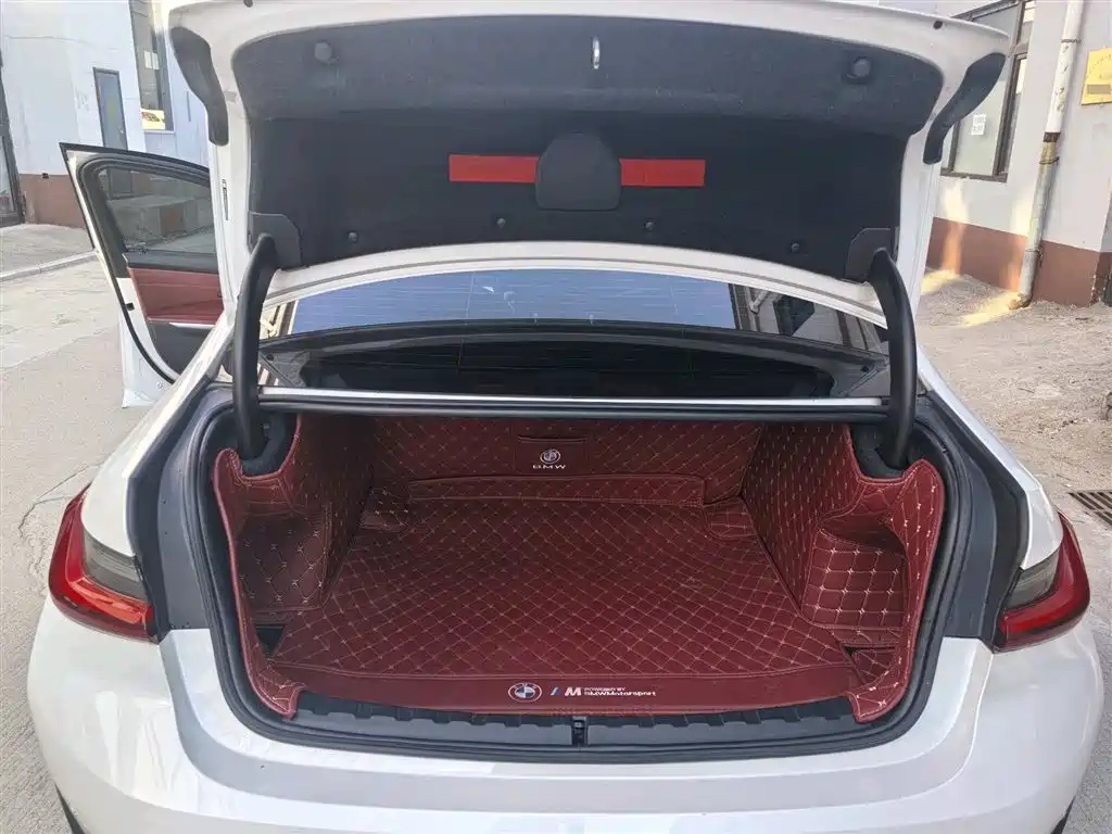 BMW 3 Series 2022 Facelift 320i Sport Package фото 10