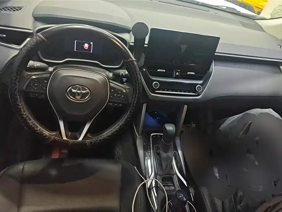 Toyota Frontlander 2024 2.0L Smart Hybrid Dual Engine Luxury Edition фото 12