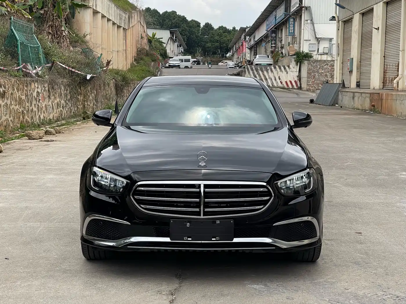 Mercedes-Benz E-Class 2022 Facelift III E 300 L Luxury фото 2