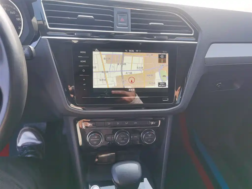 Volkswagen Tiguan L 2021 330TSI Automatic 2WD Smart фото 5