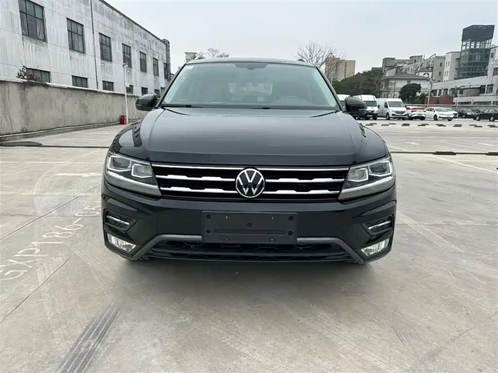 Volkswagen Tiguan L 2021 330TSI Automatic 2WD Smart фото 20