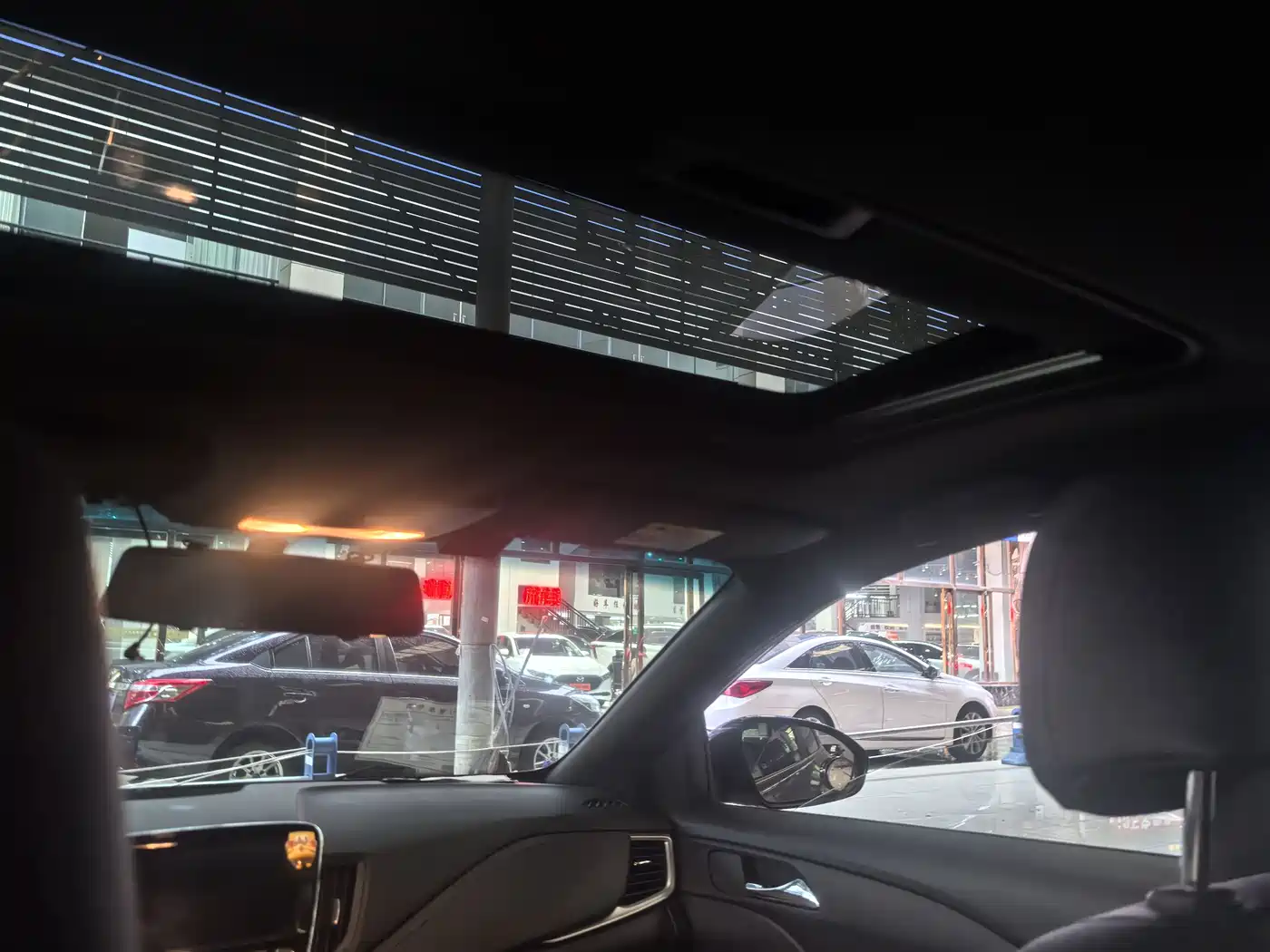 Chevrolet Monza 2019 RS 330T Automatic Thrill Edition China VI фото 9