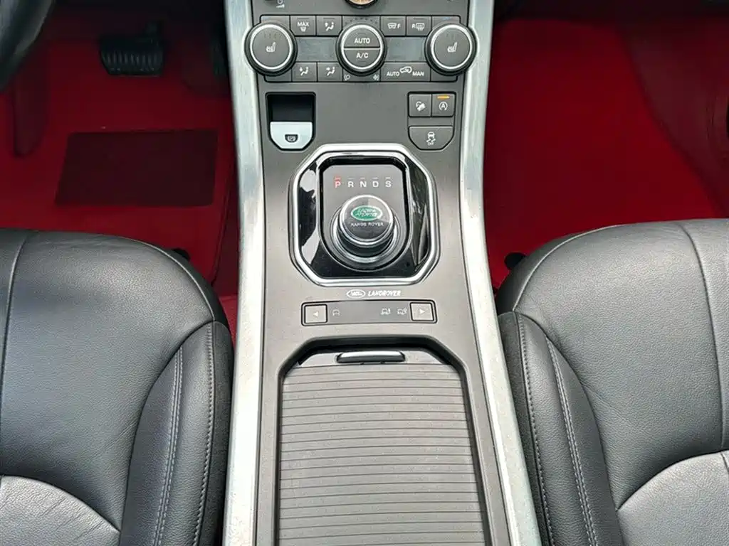 Land Rover Range Rover Evoque 2017 2.0T British Style Edition фото 22