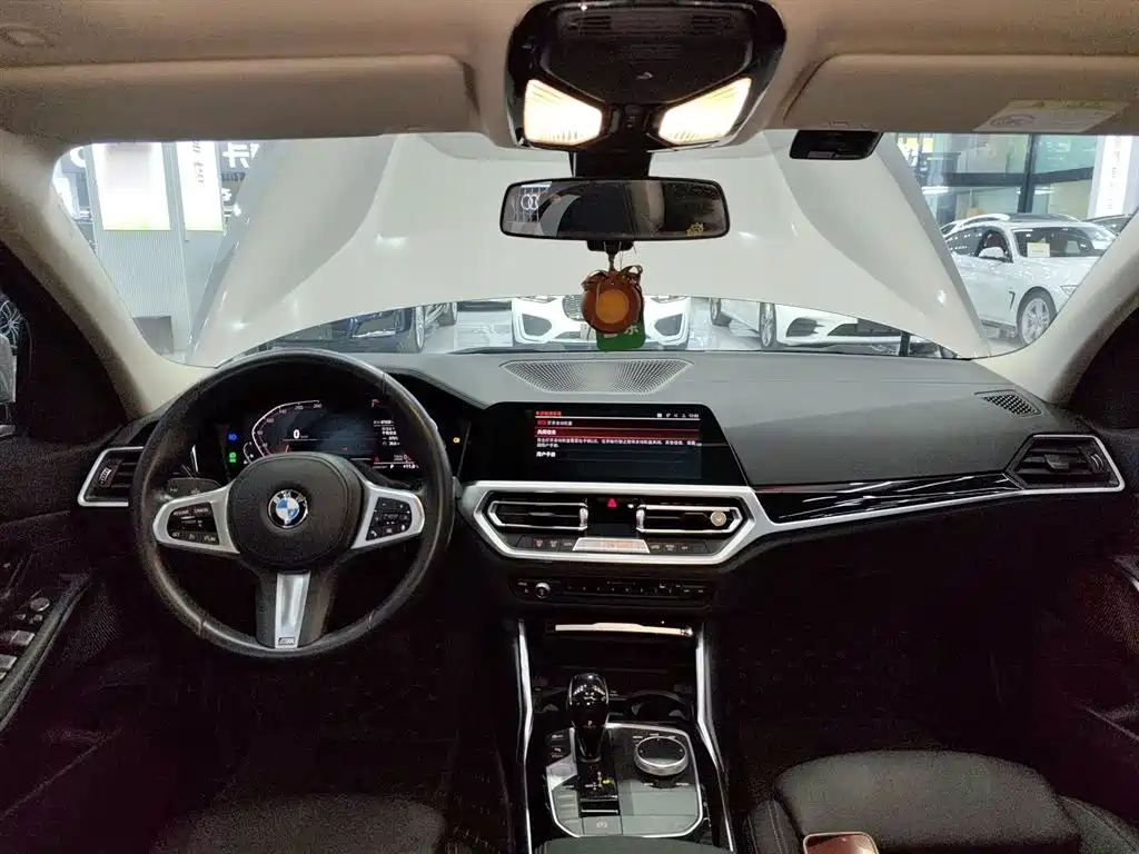BMW 3 Series 2021 320Li M Sport Package фото 6