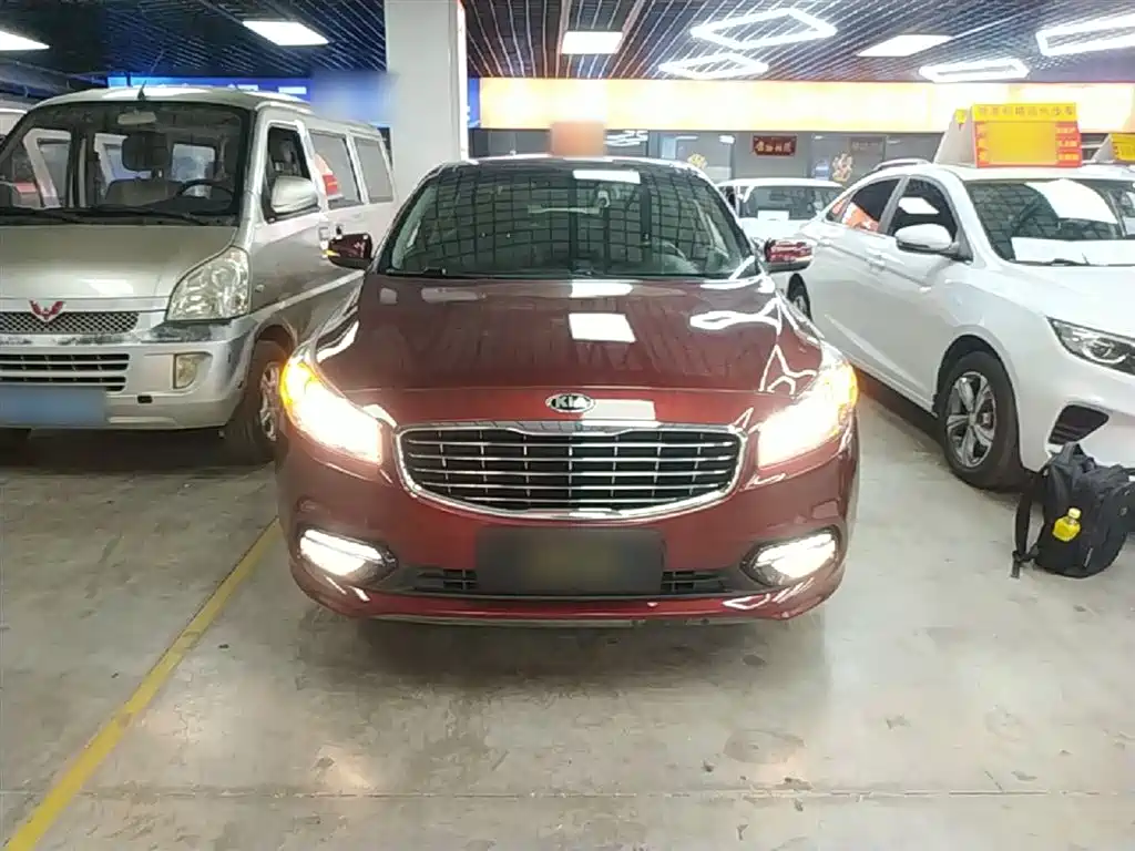 Kia K4 2015 1.8L Automatic GLS Special фото 3