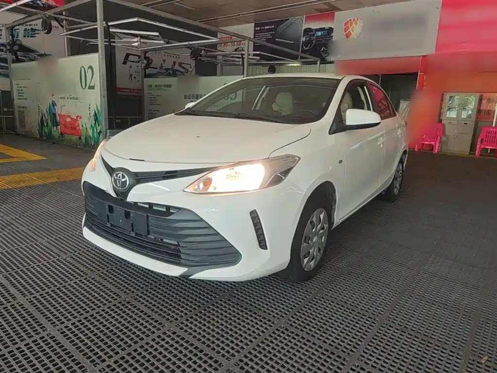 Toyota Vios 2017 1.5L CVT Pioneer фото 2