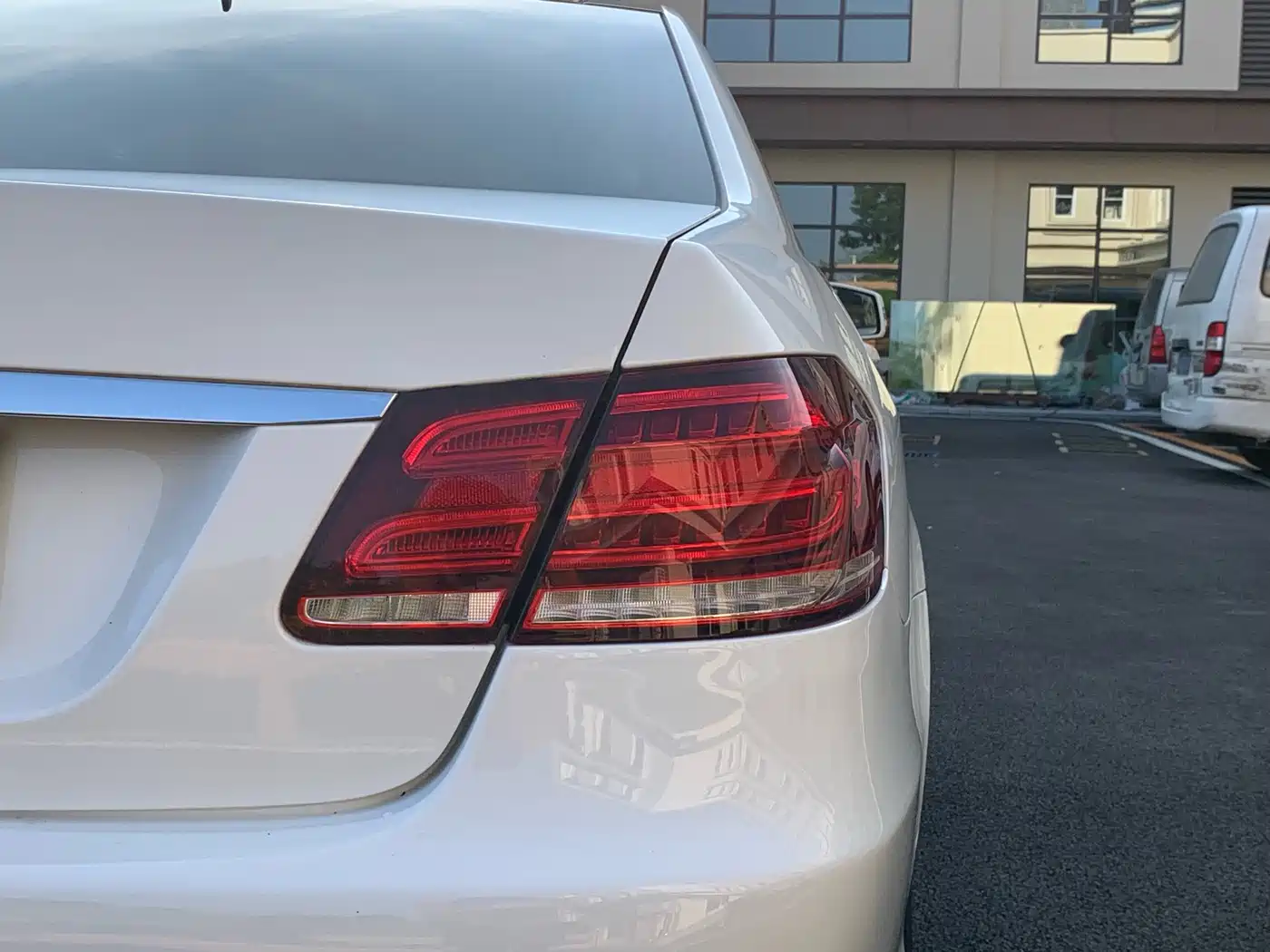 Mercedes-Benz E-Class 2015 Facelift E 260 L Sport фото 12