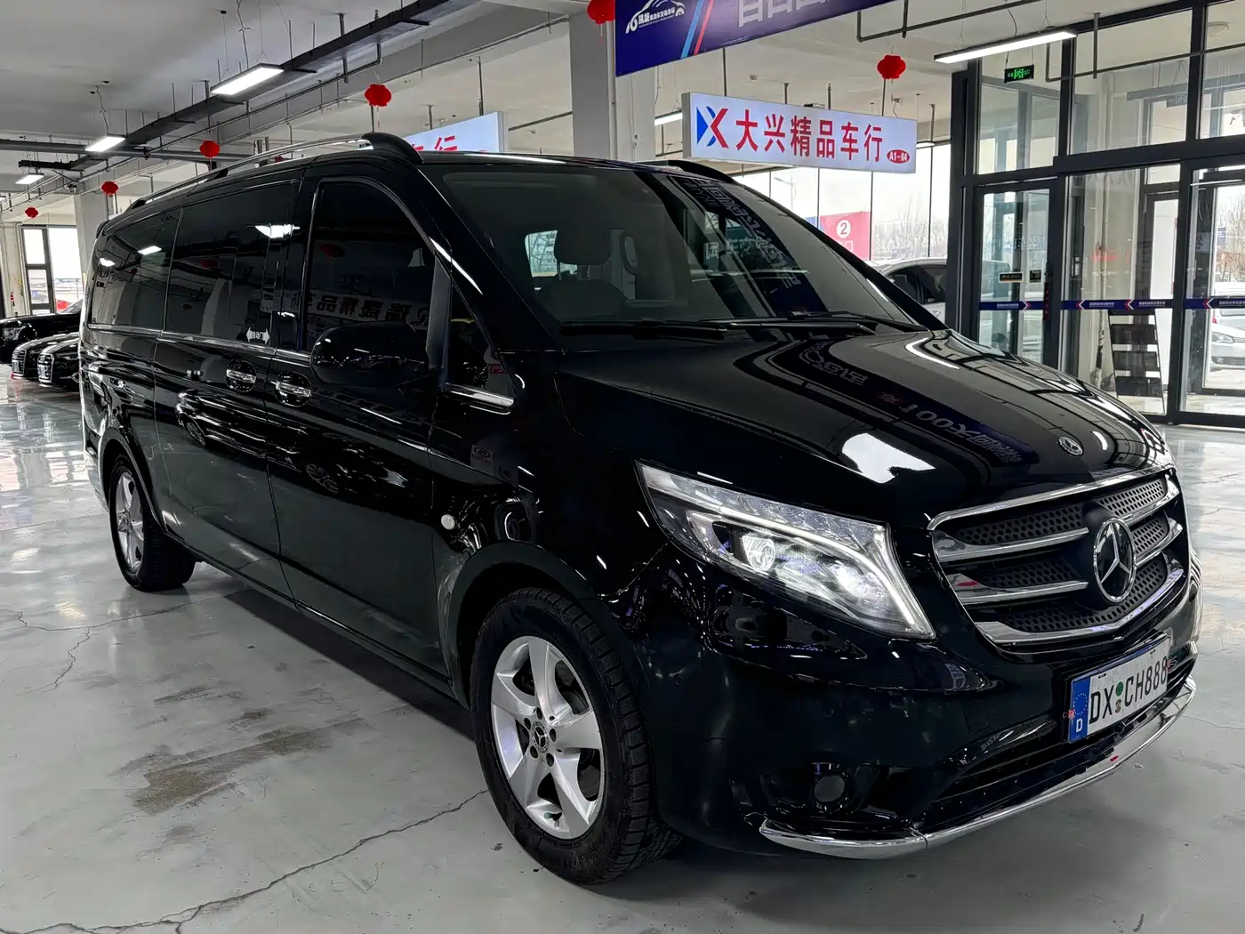 Mercedes-Benz Vito 2018 2.0T Business Edition China VI фото 3