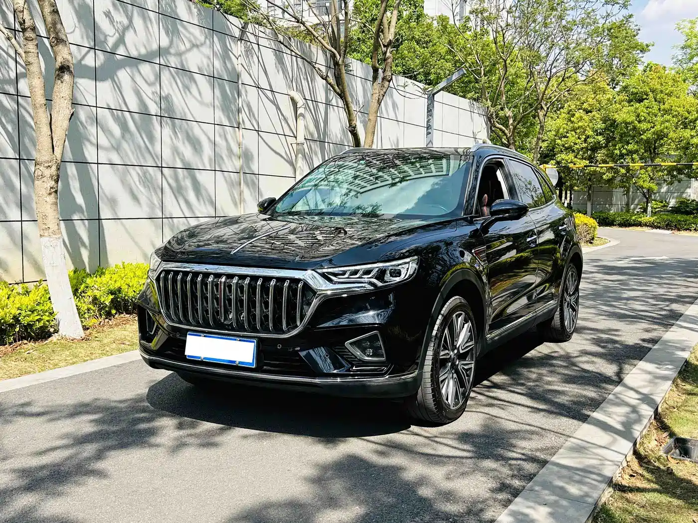 Hongqi HS5 2022 Facelift 2.0T Smart Flag Enjoyment AWD Edition