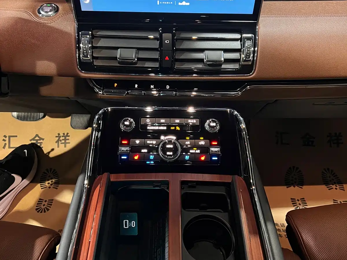 Lincoln Navigator 2024 2022 3.5T Zunyao Edition