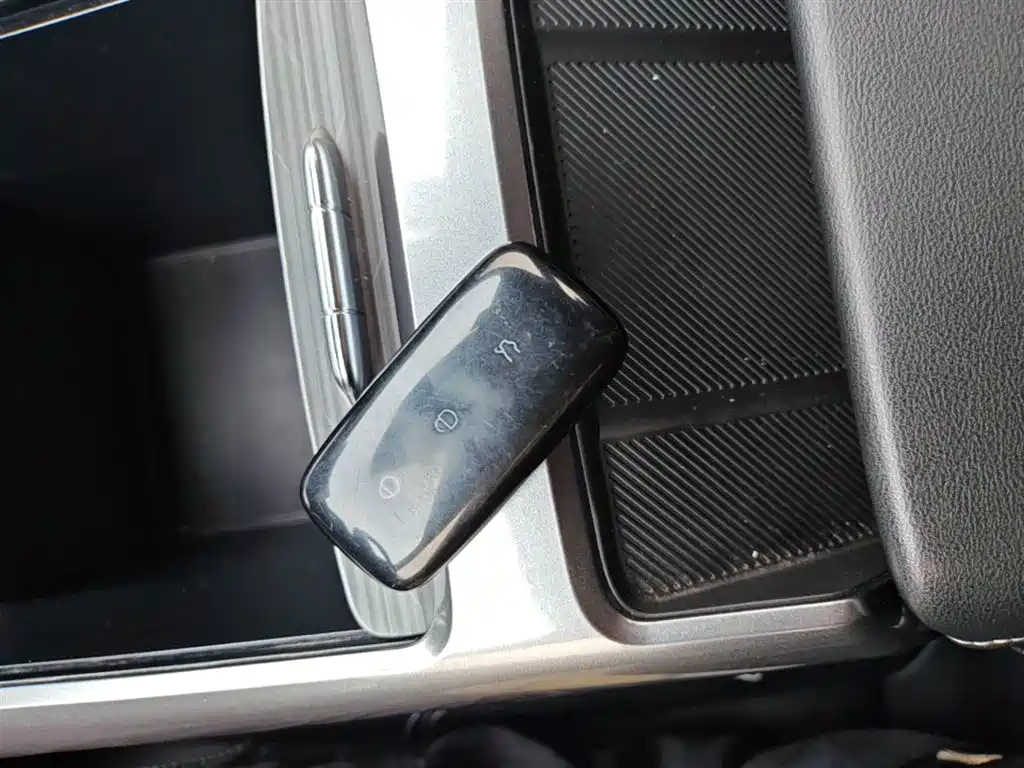 Geely Galaxy Galaxy L6 2024 125km PLUS Soaring Dragon Edition фото 9