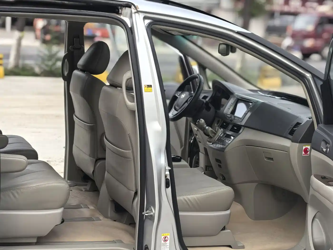 BYD M6 2013 2.4L Manual Premium фото 11