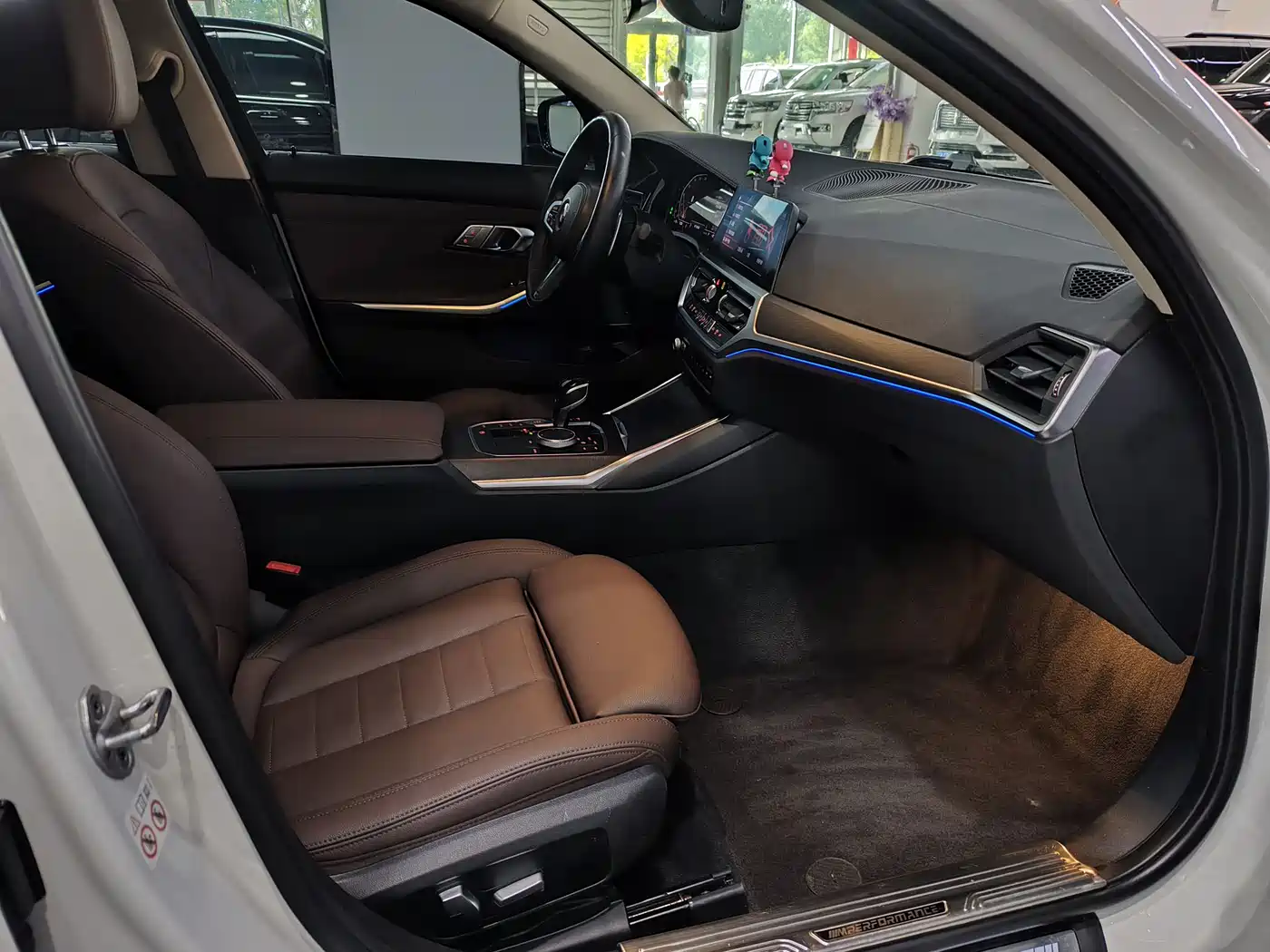 BMW 3 Series 2021 325Li M Sport Night Edition фото 10