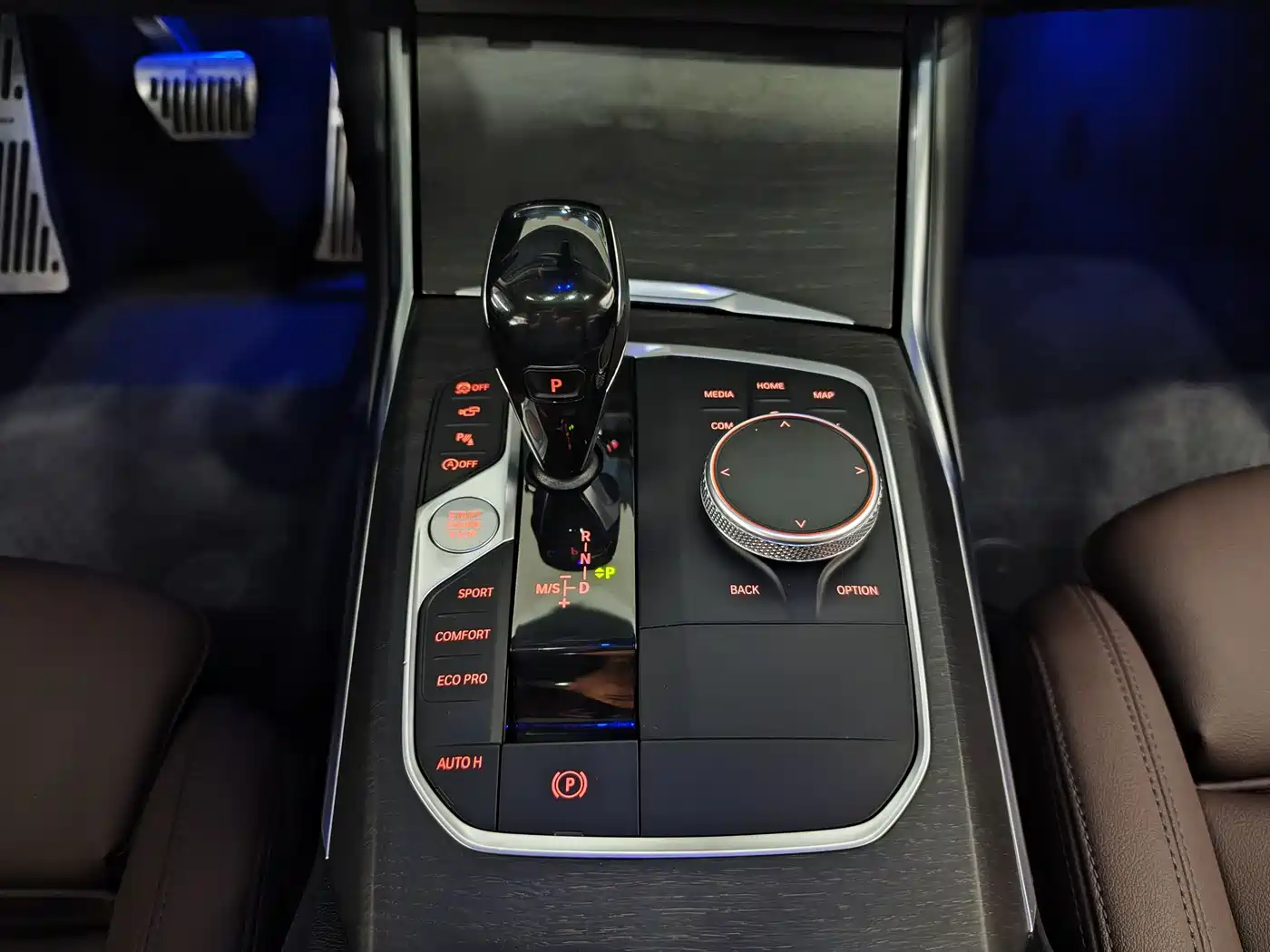 BMW 3 Series 2021 325Li M Sport Night Edition фото 17
