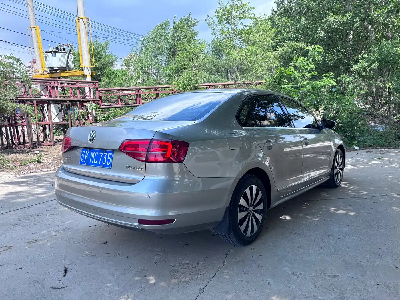 Volkswagen Sagitar 2018 1.6L Automatic Comfort фото 6