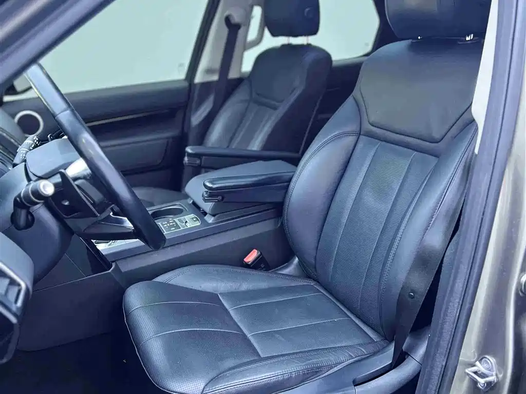 Land Rover Discovery 2017 3.0 SC V6 SE фото 5