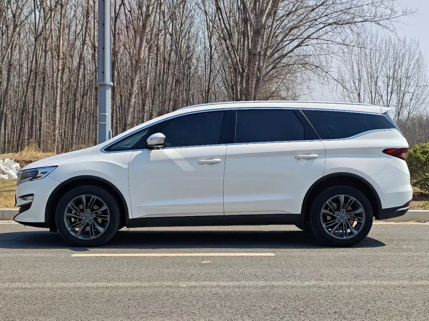 GEELY AUTOMOBILE JIAJIE