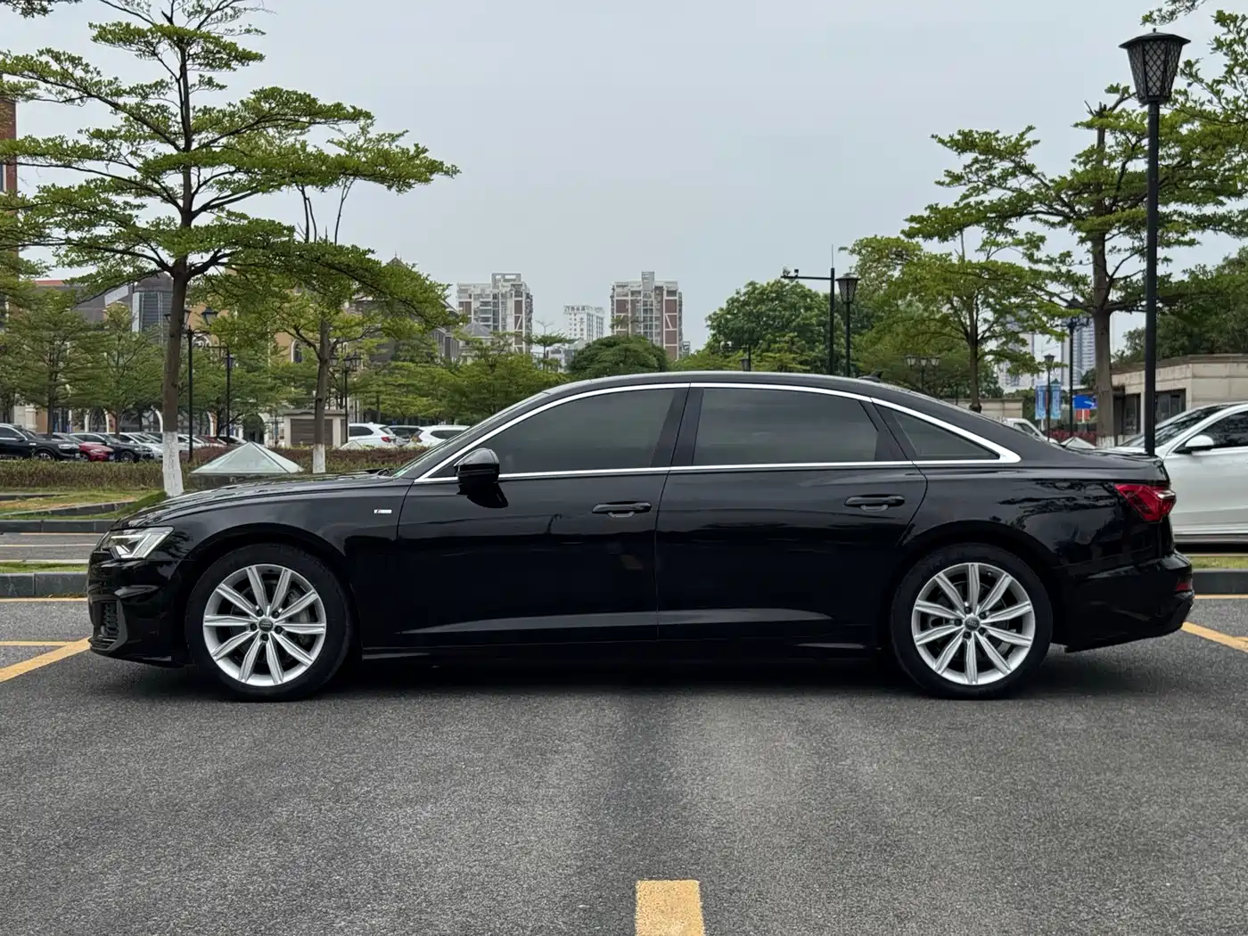 Audi A6L 2021 45 TFSI Exclusive Sport фото 7