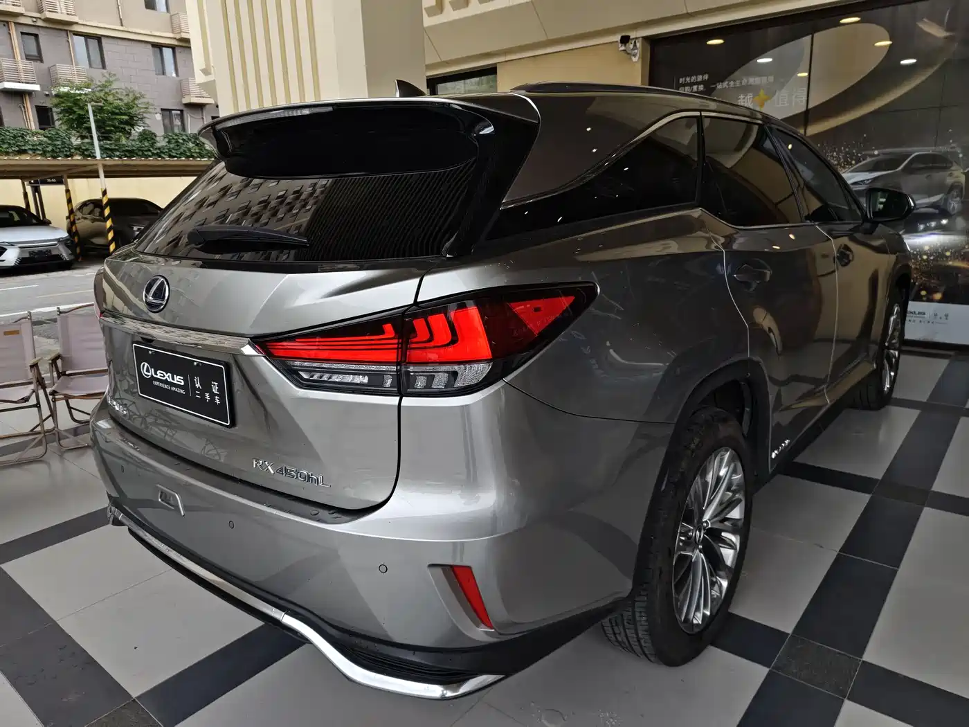 Lexus RX 2020 Facelift 450hL AWD Elegance Edition 7-Seater фото 8