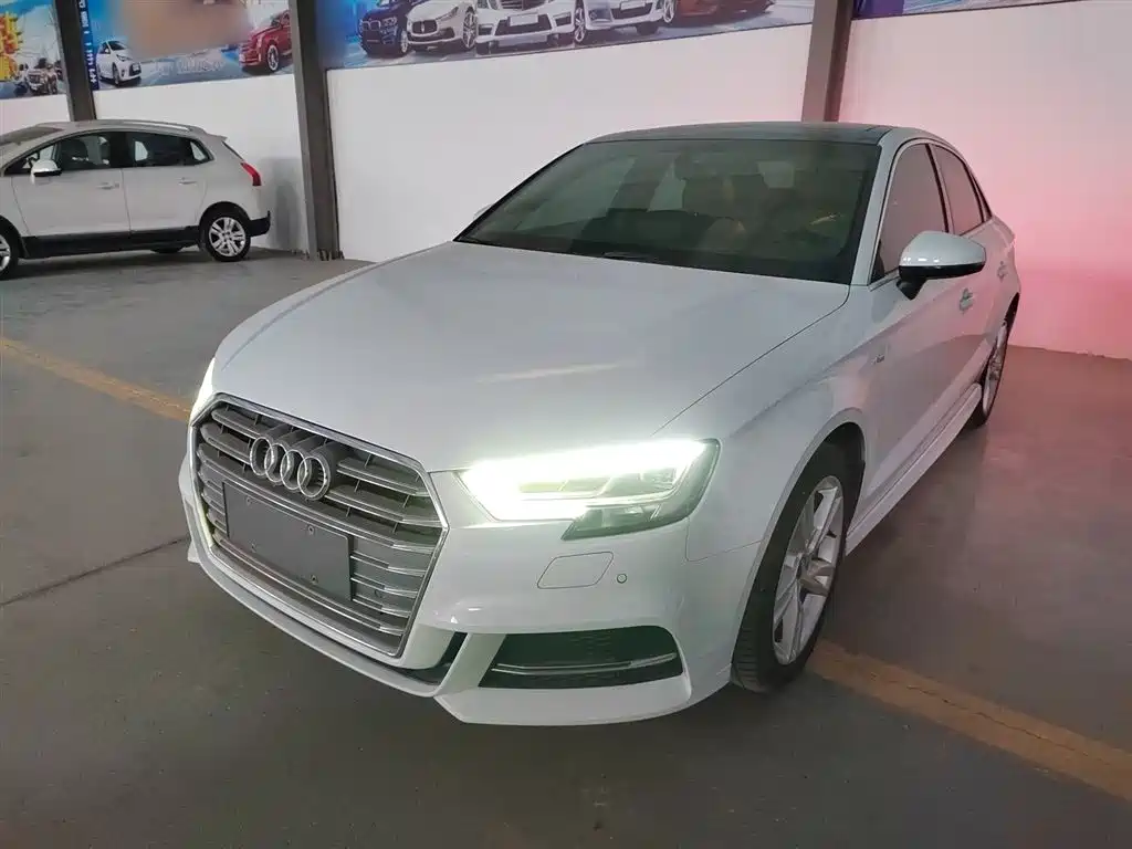 Audi A3 2020 Limousine 35 TFSI Fashion China VI фото 2