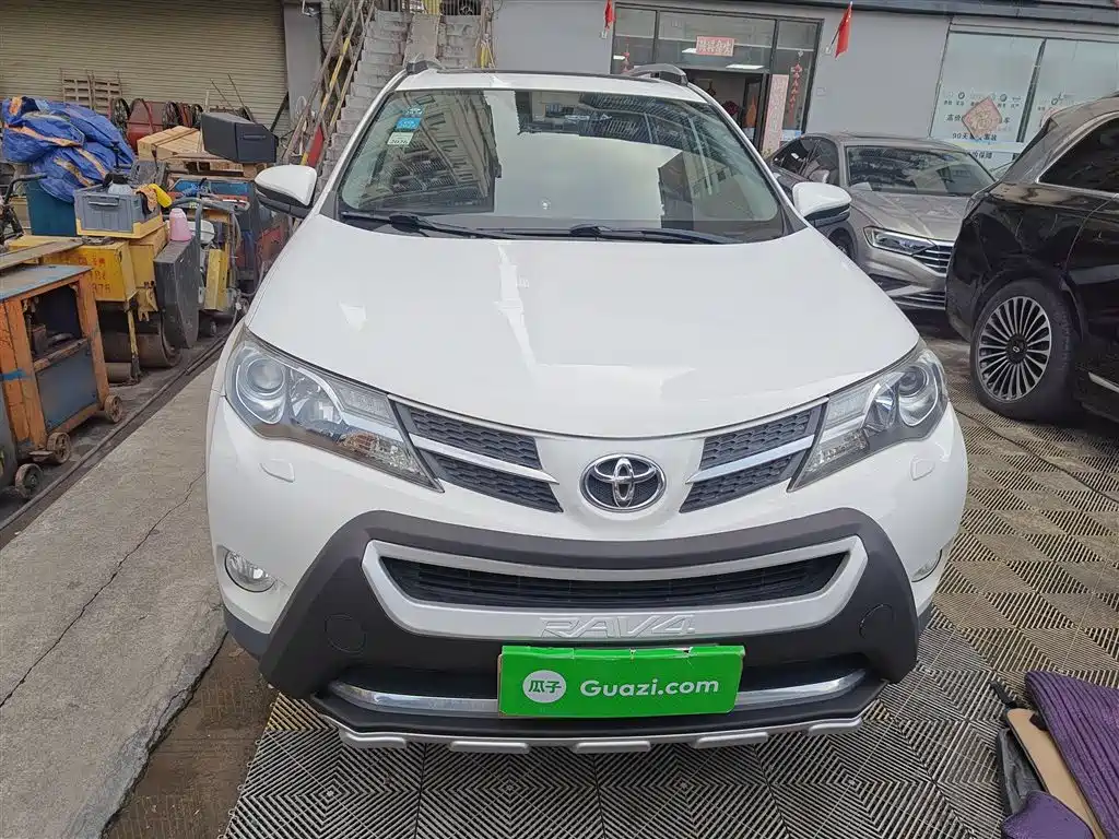 Toyota RAV4 Rongfang 2013 2.5L Auto 4WD Luxury фото 3