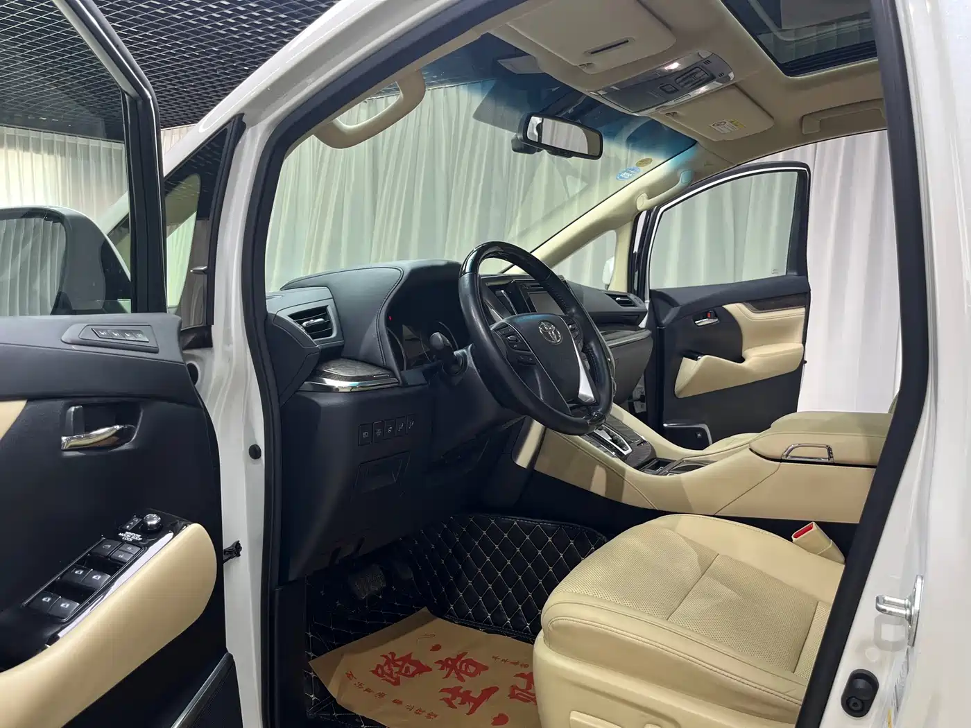 Toyota Alphard 2018 Facelift 3.5L Premium Edition фото 7