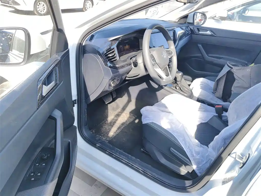 Volkswagen Lavida 2025 New Edge 1.5L Outstanding New Ease фото 12