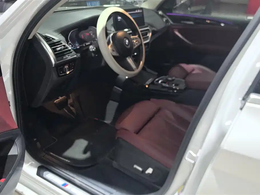BMW iX3 2023 Leading Type фото 9