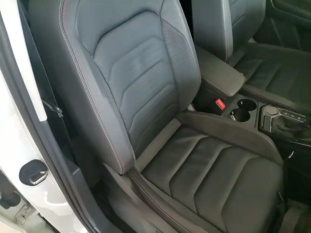 Volkswagen Tayron 2019 330TSI 2WD Luxury China VI фото 20